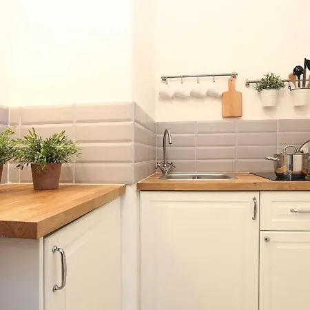 Dimora Frattina Pensión