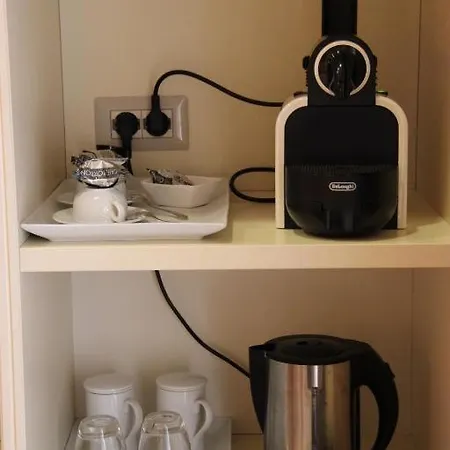 Dimora Frattina Roma